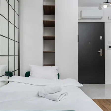 Apartamento Limanowskiego Modern Loft By Bookinghost